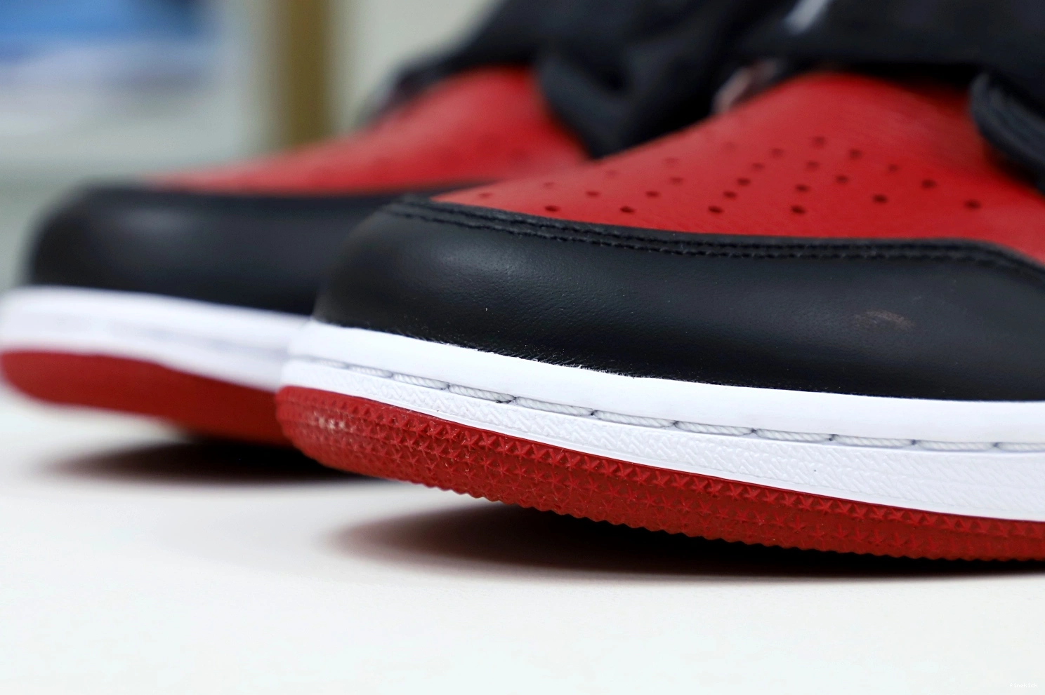 JORDAN AIR HIGH 1 'BRED' RETRO OG 0717